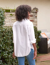 Load image into Gallery viewer, Frank &amp; Eileen | Eileen Relaxed Button Up Featherweight White