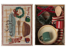 Load image into Gallery viewer, Maileg Cosy Christmas Set